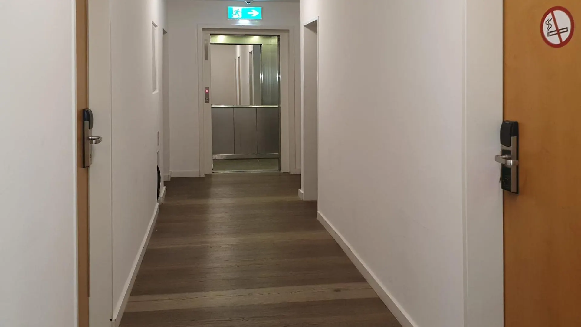 Rheinmetropole Hotel Дюссельдорф Германия