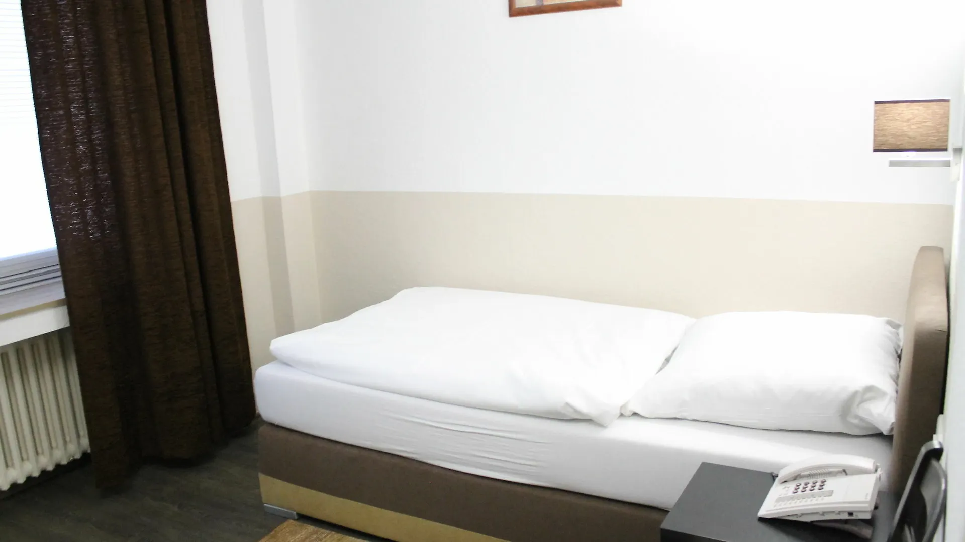 Rheinmetropole Hotel Дюссельдорф 3*,